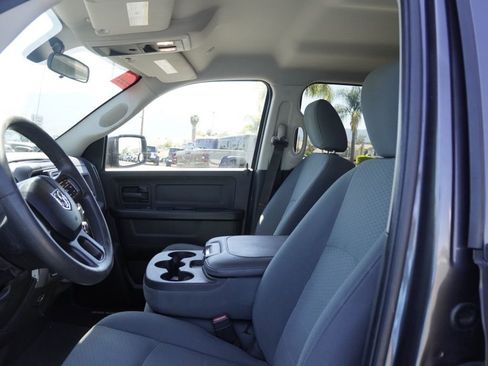 Used 2018 RAM 1500 Express image 19