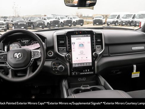 New 2026 RAM 1500 4x4 Crew Cab image 19