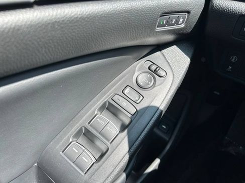 Used 2018 Honda Accord EX-L image 28