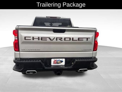 Used 2021 Chevrolet Silverado 1500 Custom Trail Boss w/ LPO, Dark Essentials Package AWD/4WD image 7