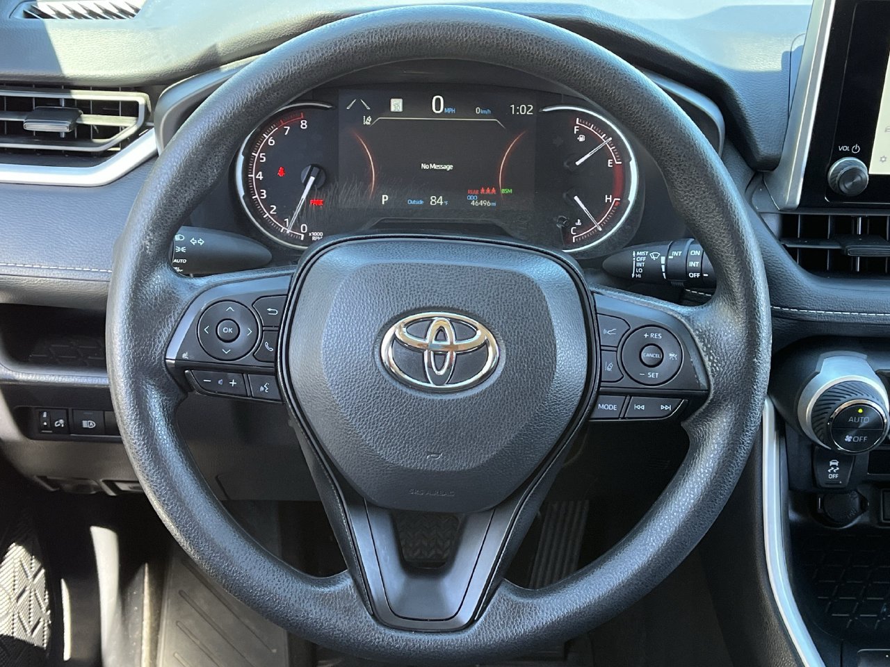 Used 2025 Toyota RAV4 XLE AWD/4WD image 11