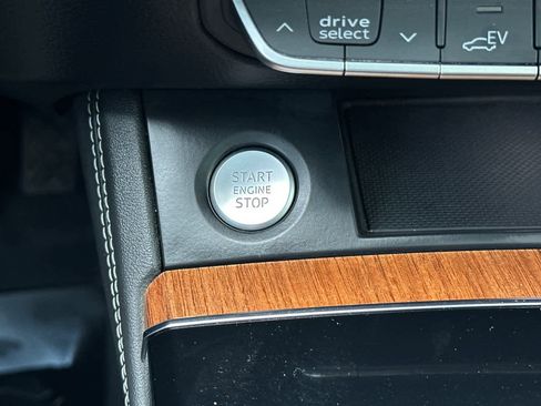 Used 2021 Audi Q5 e Premium Plus image 25