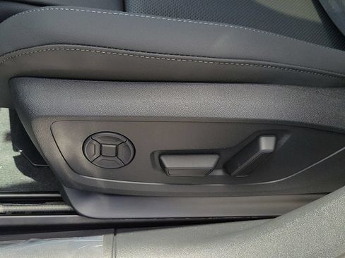 New 2026 Audi A6 Premium Plus AWD/4WD image 18