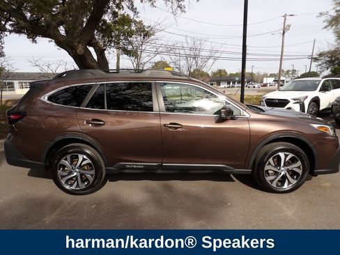 Used 2022 Subaru Outback Limited image 5