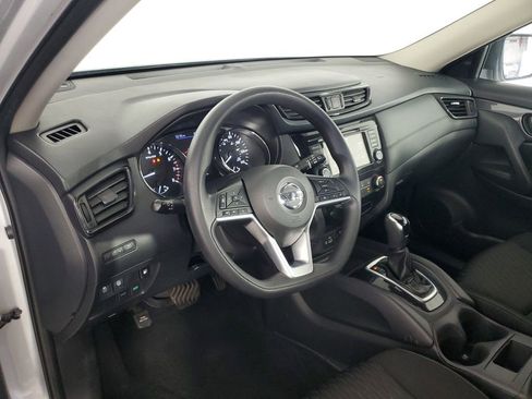 Used 2020 Nissan Rogue S image 11
