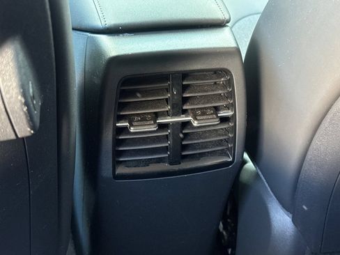 Used 2024 Kia Niro Wind FWD image 40