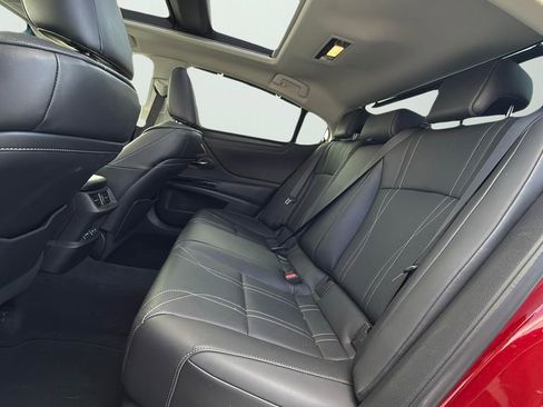 Certified 2022 Lexus ES 350 Ultra Luxury image 16