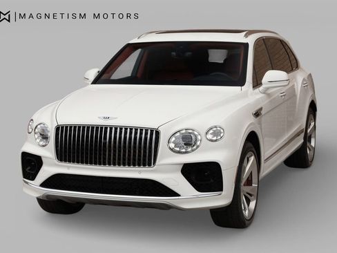 Used 2023 Bentley Bentayga Extended Wheelbase image 6