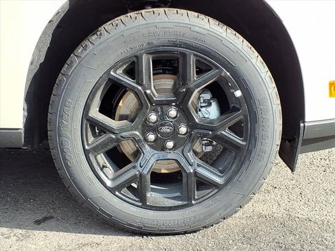 New 2025 Ford Maverick XLT w/ Equipment Group 301A image 4