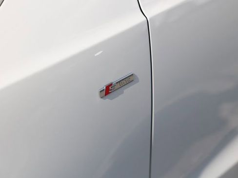 Used 2018 Audi Q3 2.0T Premium FWD image 39