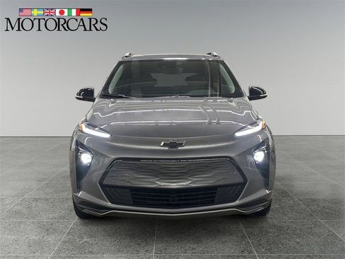 Used 2023 Chevrolet Bolt EUV LT w/ Convenience Package image 8