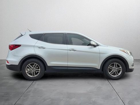 Used 2018 Hyundai Santa Fe Sport FWD image 5