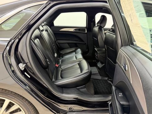 Used 2020 Lincoln MKZ AWD image 13