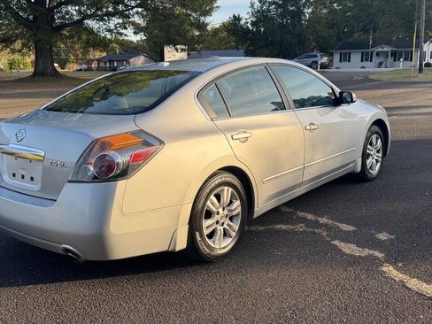 Used 2011 Nissan Altima 2.5 SL w/ 2.5SL Pkg image 8