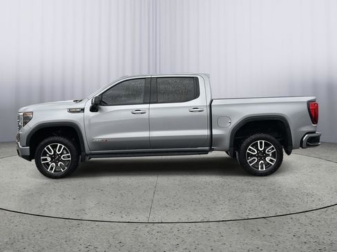 Used 2024 GMC Sierra 1500 AT4 w/ Technology Package image 2