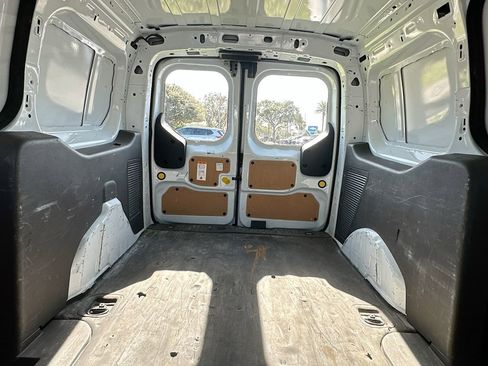 Used 2020 Ford Transit Connect XL image 24