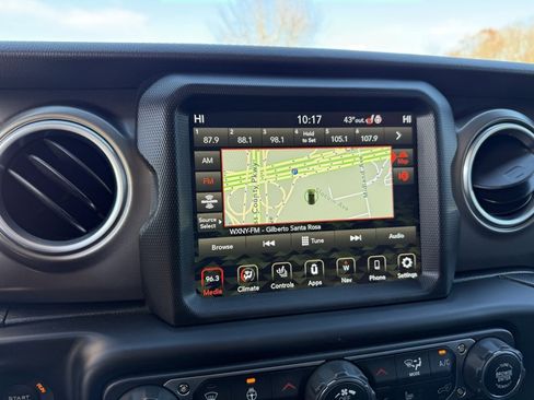 Used 2018 Jeep Wrangler Rubicon image 17