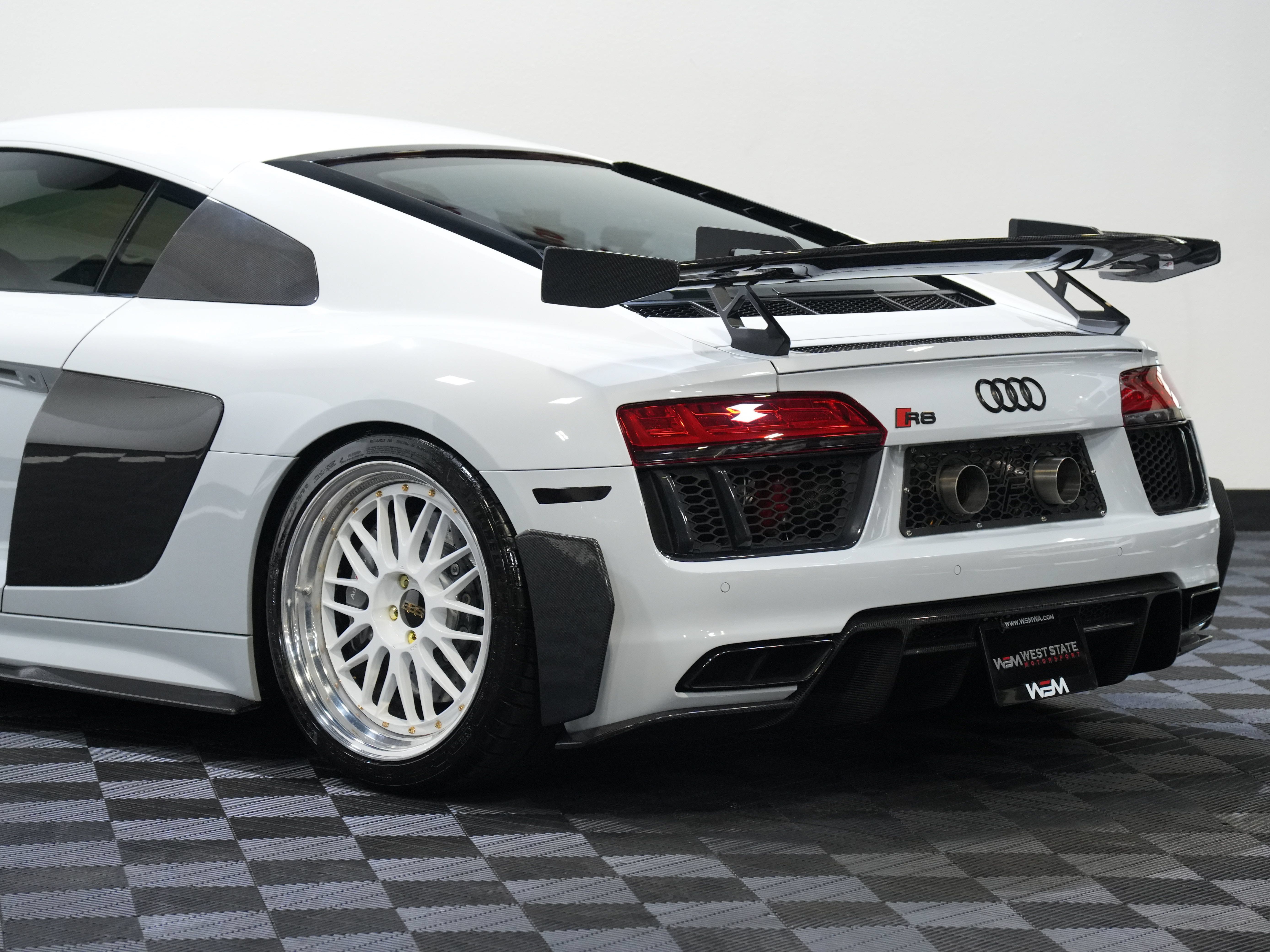 Used 2017 Audi R8 V10 plus AWD/4WD image 20