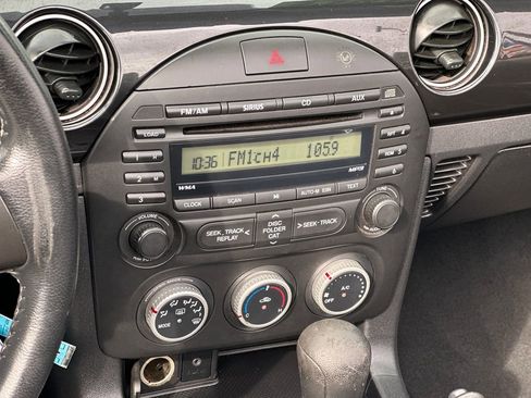 Used 2013 MAZDA MX-5 Miata Sport image 14