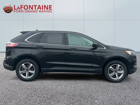 Used 2024 Ford Edge SEL w/ Convenience Package image 8