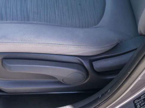 Used 2015 Hyundai Accent GLS FWD image 19