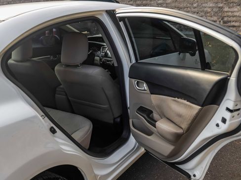 Used 2014 Honda Civic EX image 17