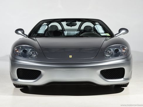 Used 2004 Ferrari 360 Spider RWD image 3