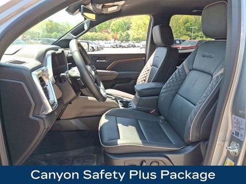 Used 2026 GMC Canyon Denali AWD/4WD image 2