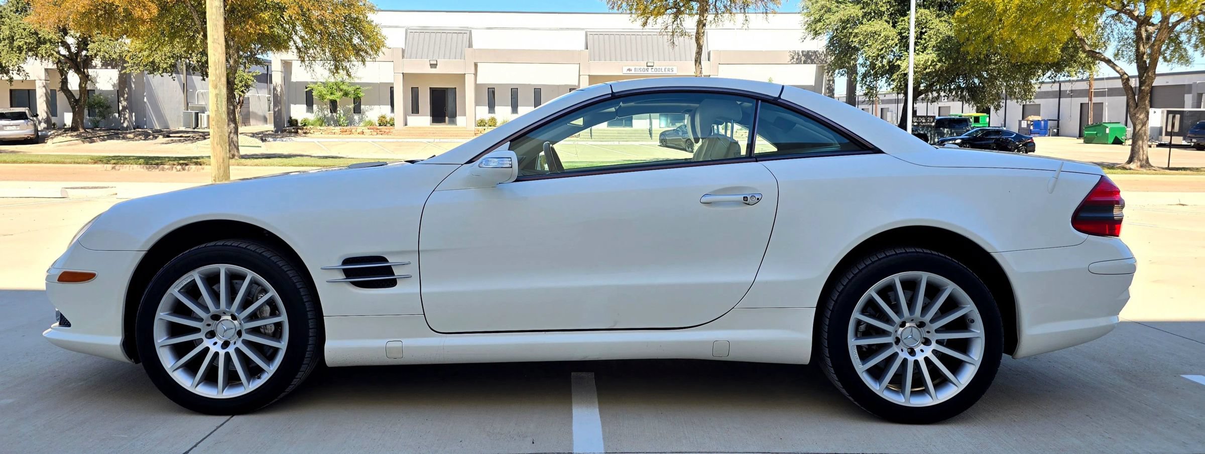 Used 2008 Mercedes-Benz SL 550 image 13