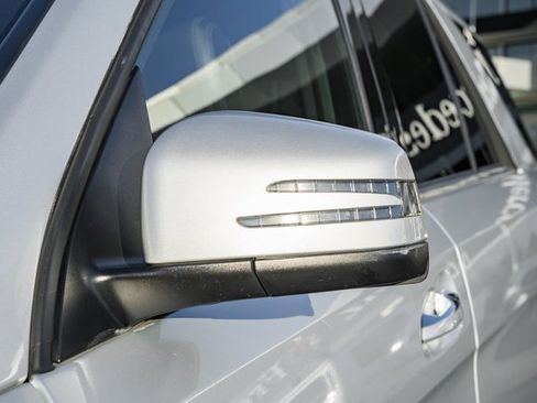 Used 2015 Mercedes-Benz ML 350 4MATIC image 14