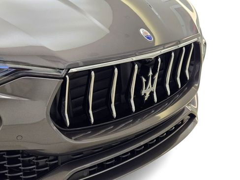 Certified 2021 Maserati Levante S image 3