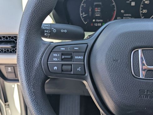 Used 2025 Honda HR-V LX image 21