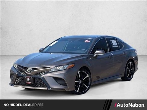 Used 2019 Toyota Camry XSE FWD image 1