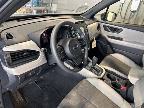 Used 2025 Subaru Forester image 2
