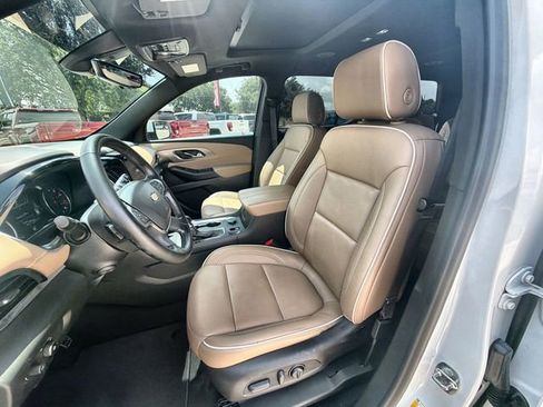 Used 2023 Chevrolet Traverse Premier w/ LPO, Cargo Package FWD image 18