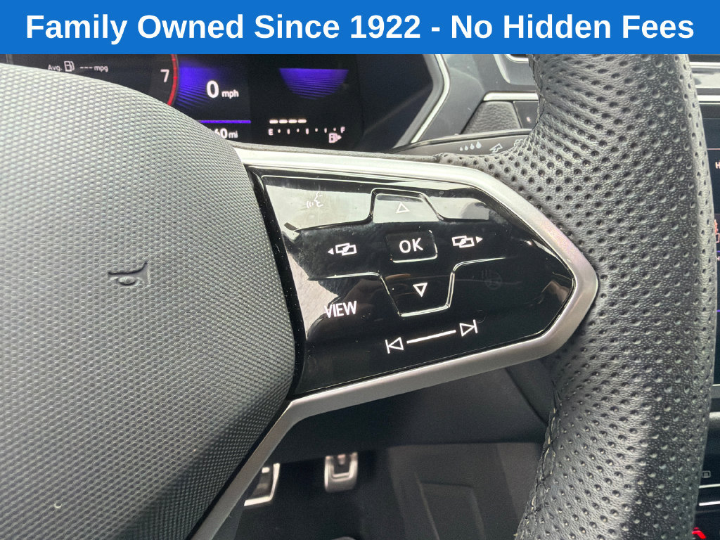 Used 2024 Volkswagen Tiguan SE R-Line FWD image 26