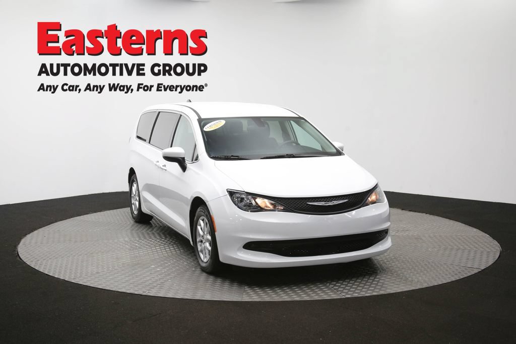 Used 2022 Chrysler Voyager LX FWD image 51