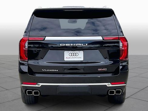 Used 2025 GMC Yukon XL Denali image 4