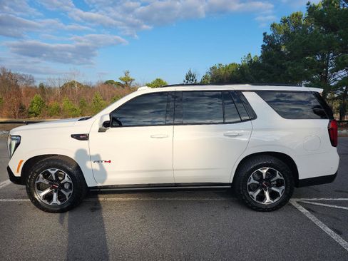 Certified 2025 GMC Yukon AT4 Ultimate w/ LPO, Floor Liner Package image 2