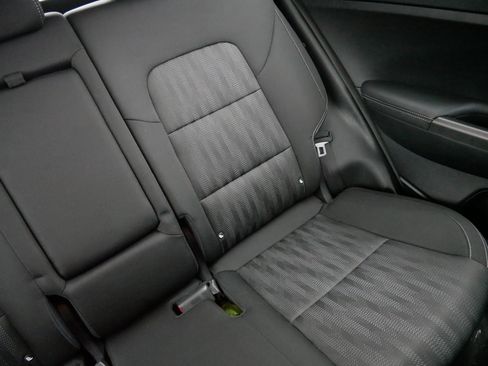 Used 2020 Kia Sportage LX image 14