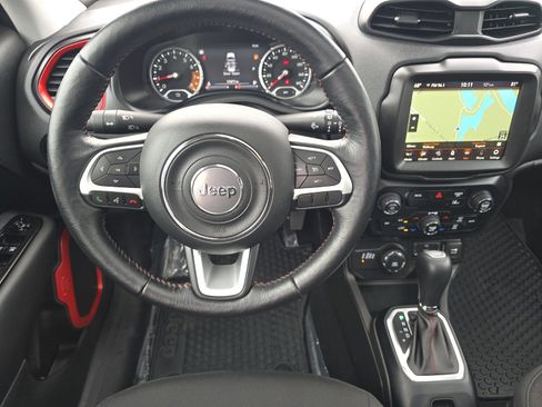 Used 2023 Jeep Renegade Latitude w/ Sun/Sound Group image 13