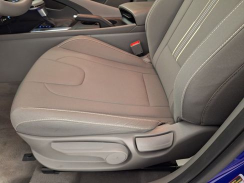 Used 2024 Hyundai Elantra SEL FWD image 30