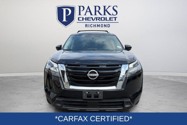 Used 2023 Nissan Pathfinder SV AWD/4WD image 2