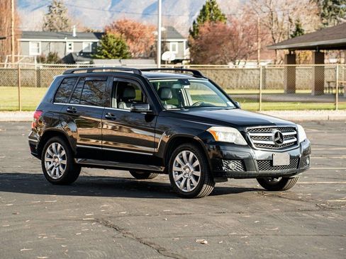 Used 2012 Mercedes-Benz GLK 350 4MATIC image 3