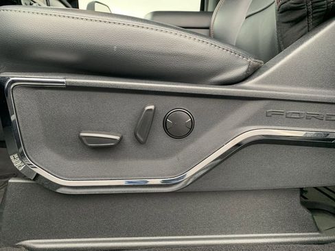 Used 2024 Ford F250 Lariat w/ Sport Appearance Package image 13