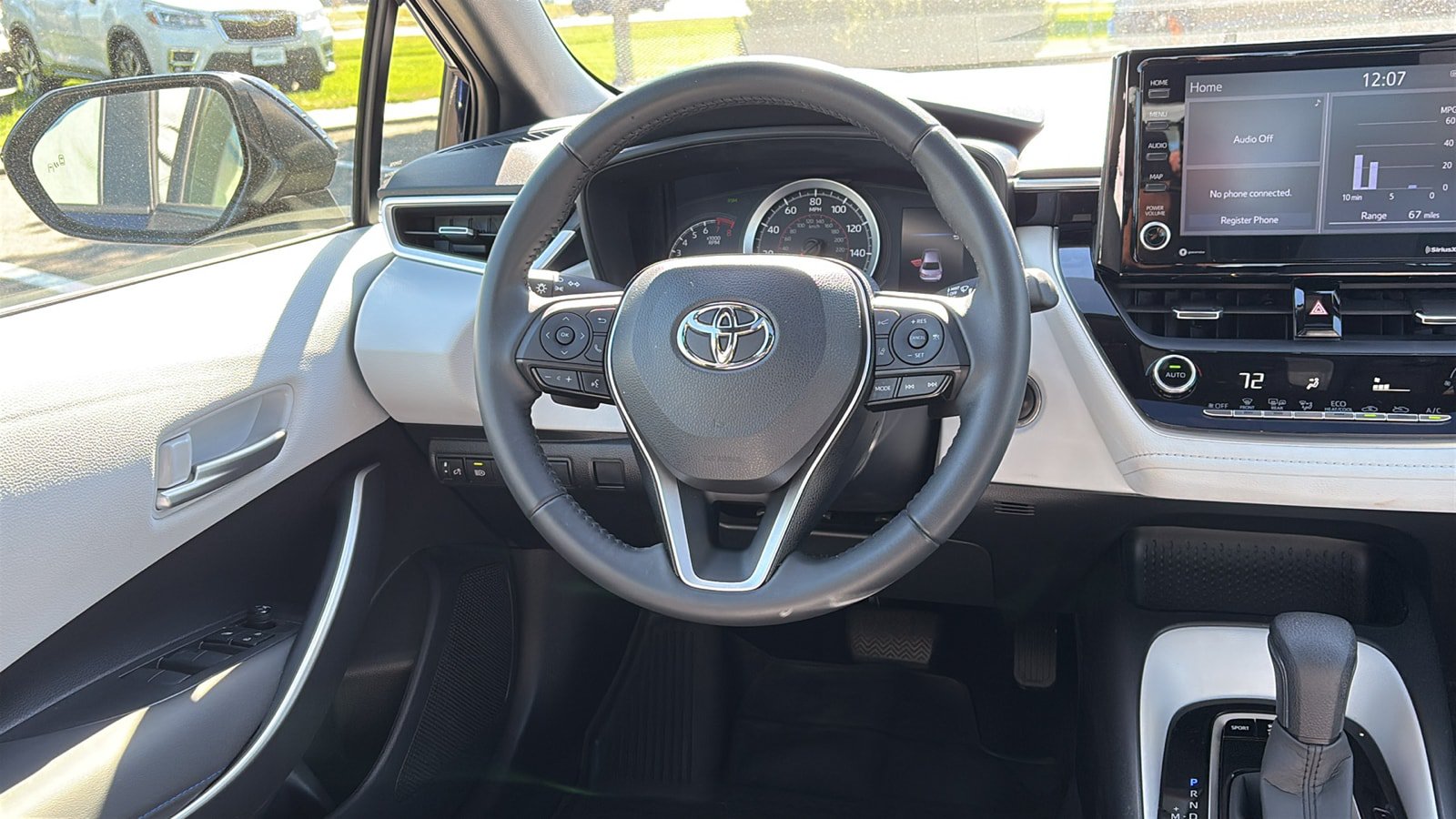 Used 2022 Toyota Corolla SE w/ SE Premium Package FWD image 23