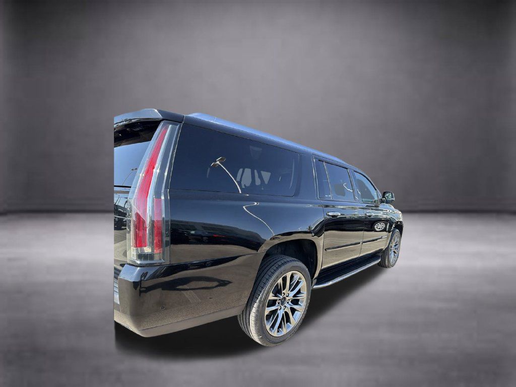 Used 2020 Cadillac Escalade ESV Premium Luxury w/ Escalade Sport Edition AWD/4WD image 13