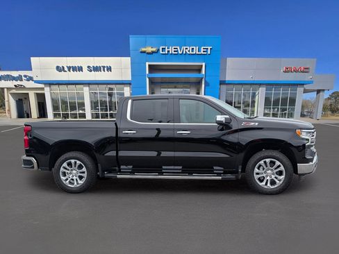 New 2026 Chevrolet Silverado 1500 LTZ w/ LTZ Premium Package AWD/4WD image 7