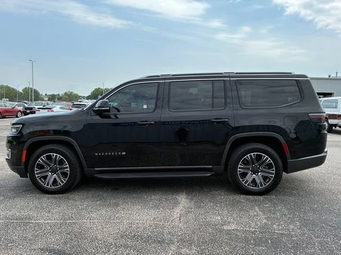 Used 2022 Jeep Wagoneer Series III AWD/4WD image 10