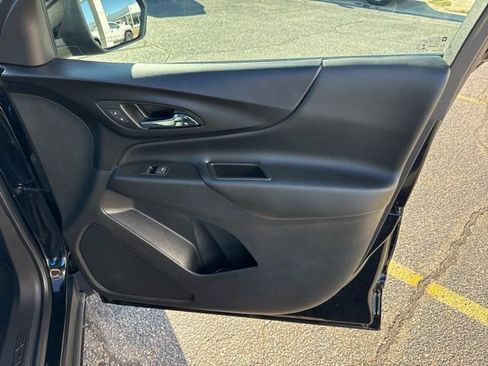 Used 2023 Chevrolet Equinox LT image 16